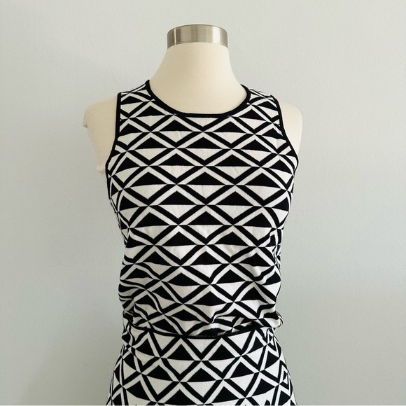 Trina Turk Skirt Top Set - Picture 2 of 9